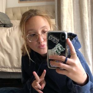 Meet your Posher, Anna